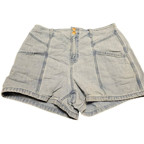Universal Thread Women's High Rise Midi Denim Shorts Size 12/31 Light Wash - Picture 1 of 9